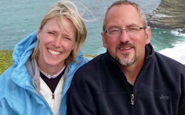 Married Mennonite Minister Comes Out as Gay