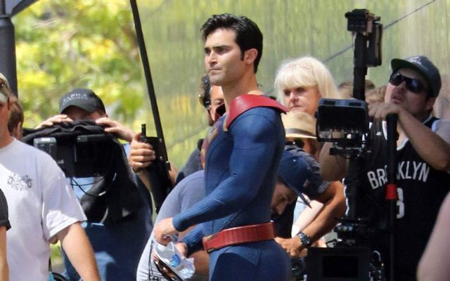 Tyler Hoechlin Super-Sized Butt Is Breaking the Internet