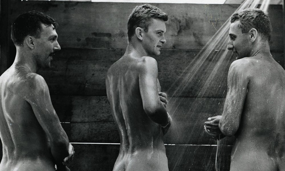 19 Photos of Young World War II Allied Soldiers Laid Bare