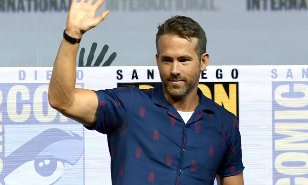 Ryan Reynolds Wants to Explore Deadpool’s Bisexuality