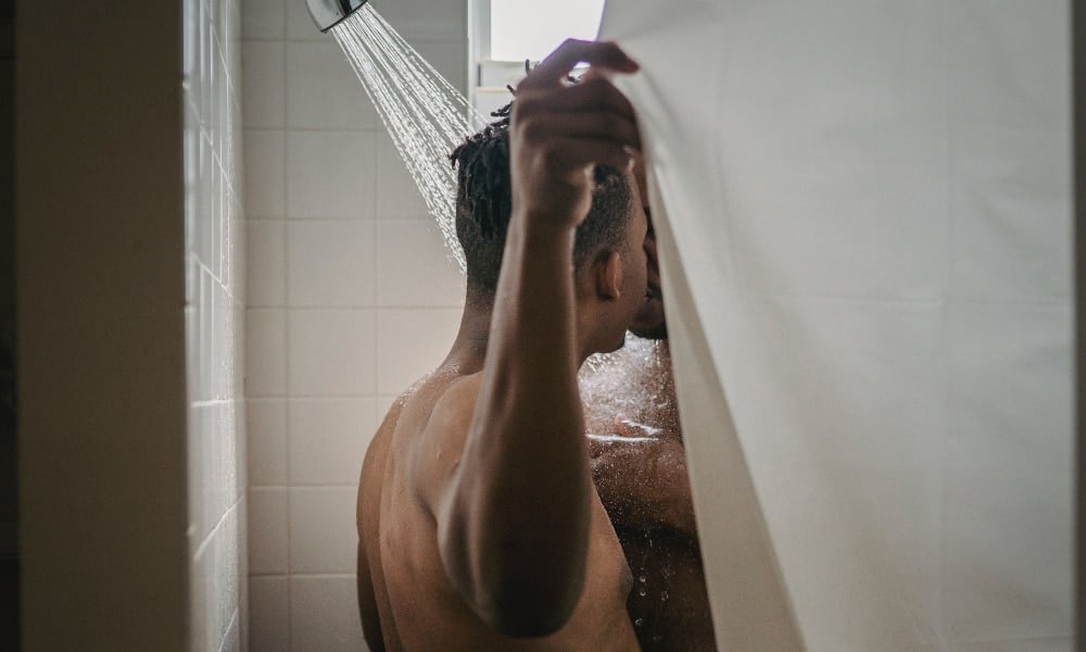 10 Guys Reveal Their Most Impulsive Hookups