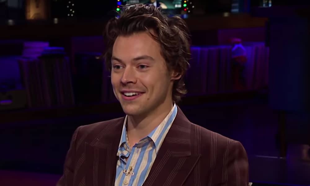 Harry Styles Swallows for Kendall Jenner on ‘The Late Late Show’