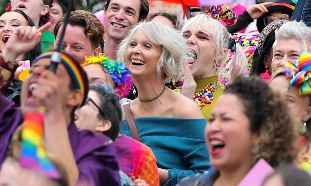 New ‘And Just Like That’ Set Pics Show Miranda at an LGBTQ+ Rally