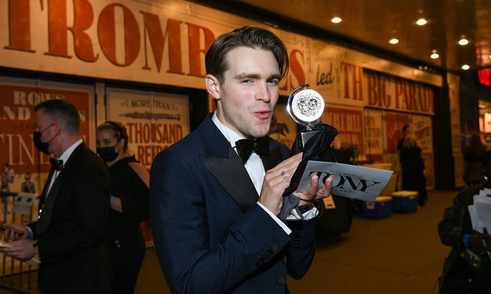 Disney Casts Queer Frontman For ‘Snow White’