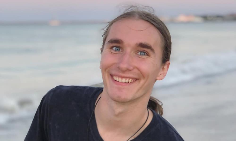 ‘The Voice’ Alum Sawyer Fredericks Comes Out