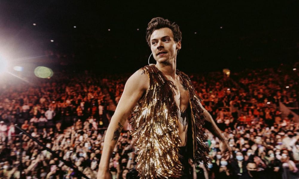 Watch Harry Styles Sing New Song “Boyfriends”