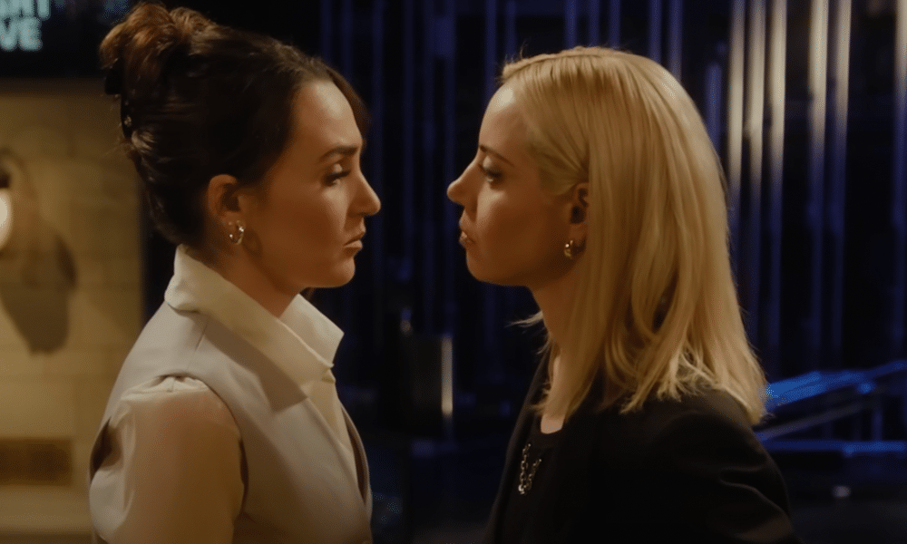 WATCH: Aubrey Plaza Makes Out With ‘SNL’ Star Chloe Fineman
