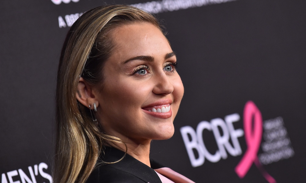 Miley Cyrus Foundation Responds to ‘Rainbowland’ School Ban