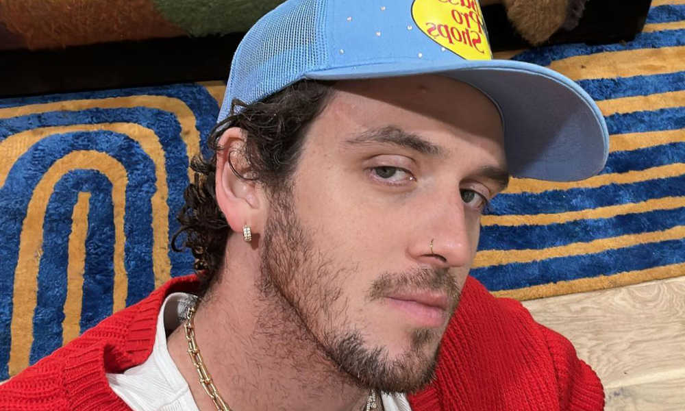 Lauv Opens Up on TikTok: “I Feel Like I’m Gay”