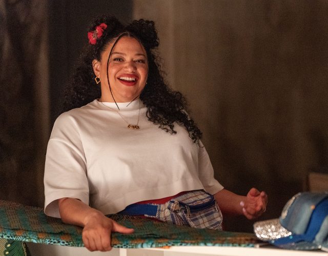 SURVIVAL OF THE THICKEST SEASON 2. Michelle Buteau as Mavis in Episode 204 of Survival of the Thickest, Season 2. Cr. Vanessa Clifton/Netflix © 2024
