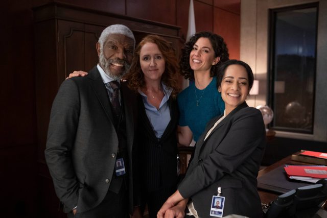 The Recruit. (L to R) Vondie Curtis-Hall as Walter Nyland, Brooke Smith as Marcy Potter, Kaylah Zander as Amelia Salazar, Devika Bhise as Juno Marsh in Episode 206 of The Recruit. Cr. Ricardo Hubbs/Netflix © 2024