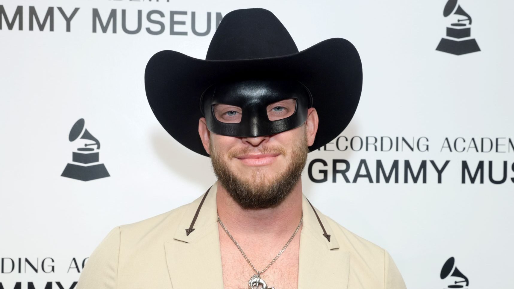 Orville Peck Really Spread It for The Internet in This Backstage Photo for ‘Cabaret’