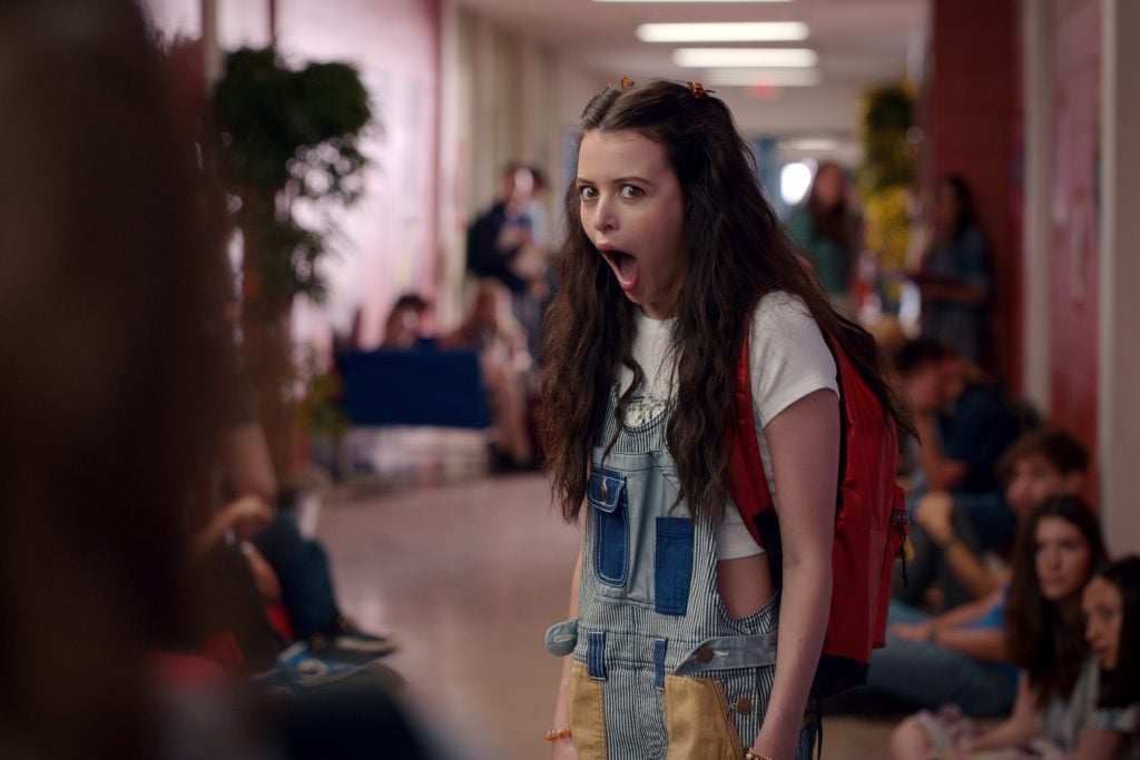 Sara Waisglass as Maxine in episode 305