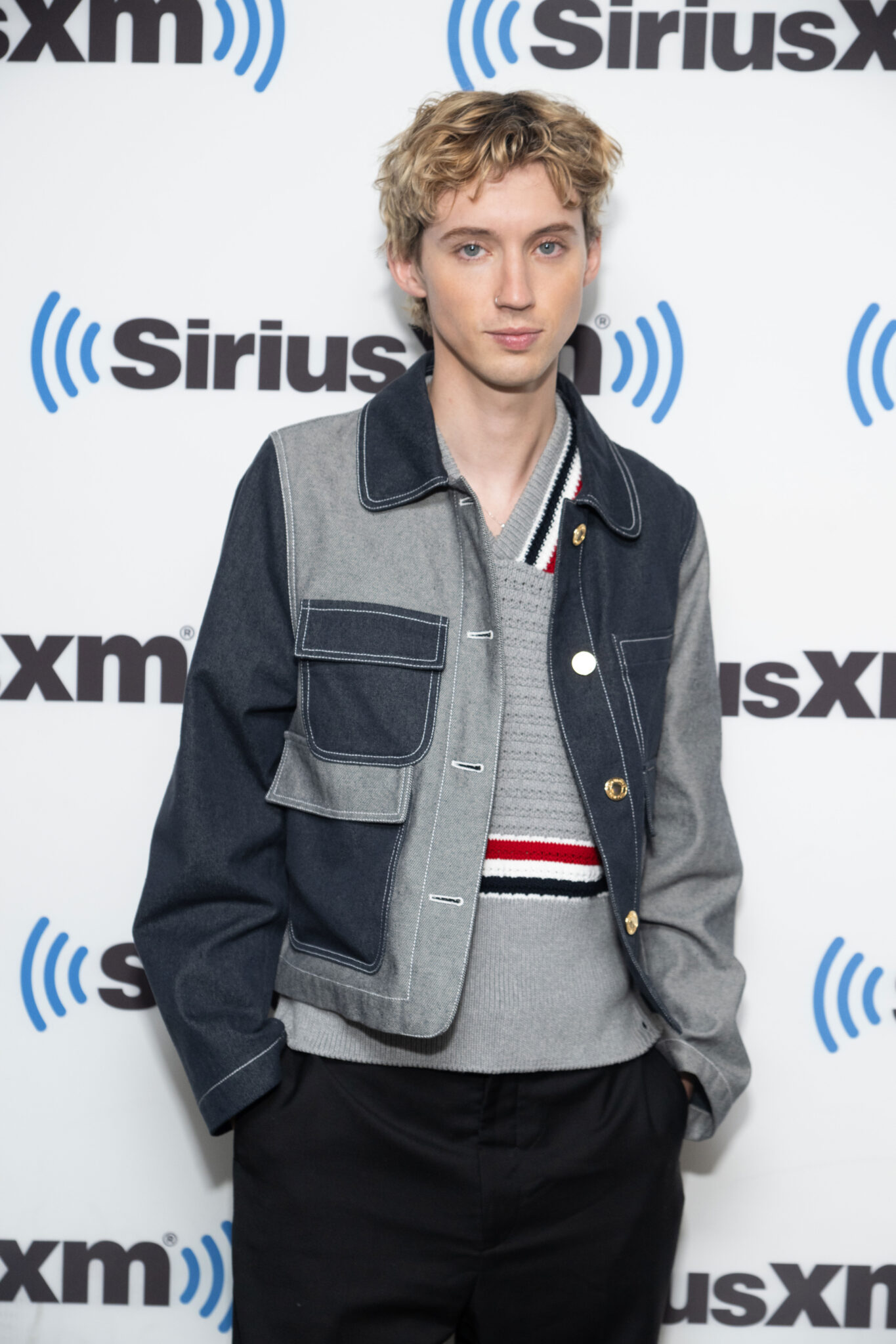 Troye Sivan visits the SiriusXM Studios on October 11, 2023 in New York City. (Photo by Noam Galai/Getty Images)