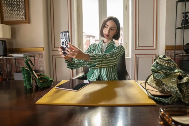 Emily In Paris. Lily Collins as Emily in Emily In Paris. Cr. Caroline Dubois/Netflix © 2025