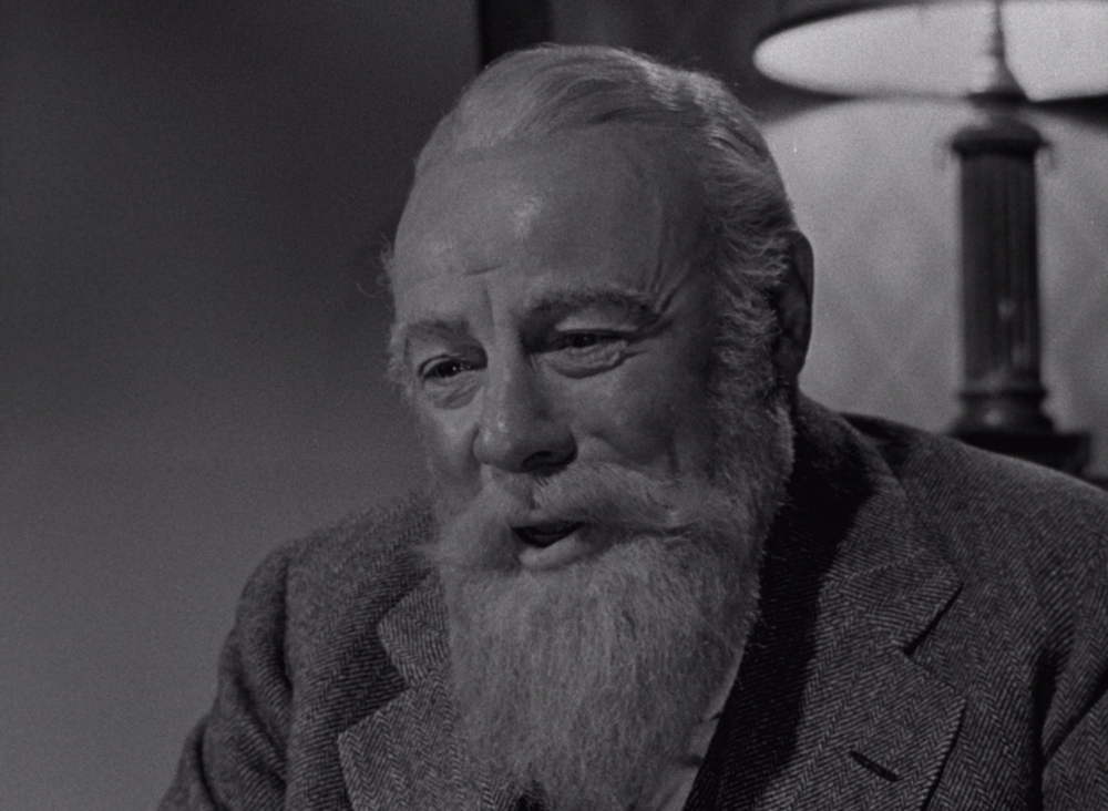 Edmund Gwenn as Santa in Miracle on 34th Street (1947)