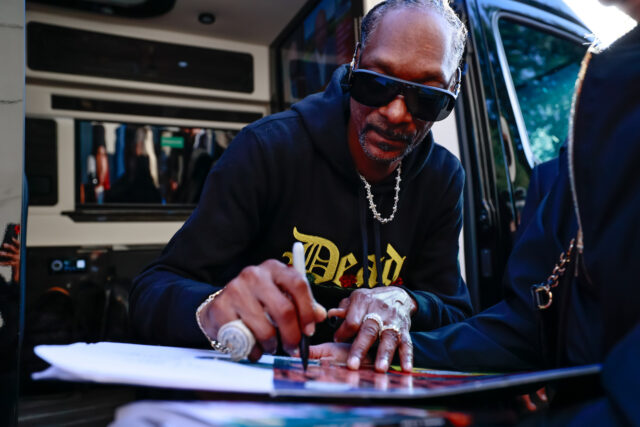 Snoop Dogg teams with GLAAD at Jackson State to support LGBTQ+ families and educate Gen Z on HIV prevention and awareness.