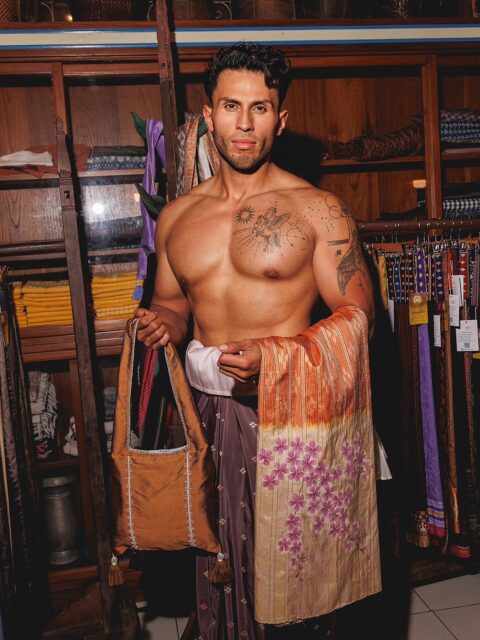 Mr. El Salvador wrapped in the elegance of Isan Thai silk for Mister Global, 2025