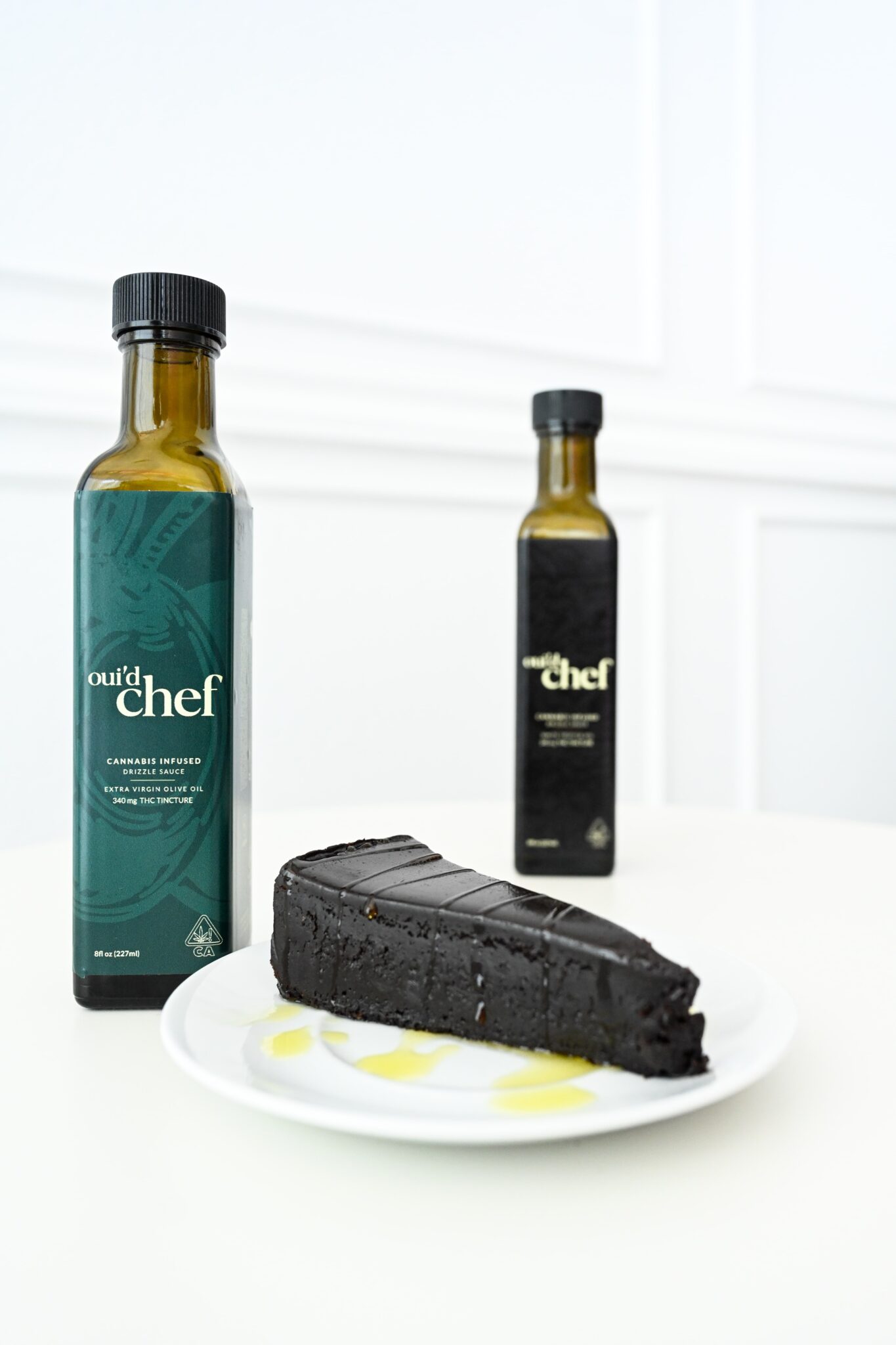 Currently available in Extra Virgin Olive Oil and White Truffle Oil 2oz (drizzle sauce mini bottles); 85mg per bottle, serving size 8.5mg (or a teaspoon). Photo: Oui'd Chef