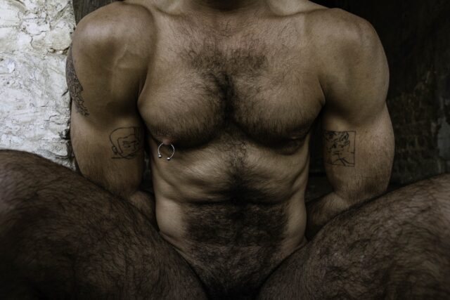 Photos of exposed men in ruins by Ahmad Naser