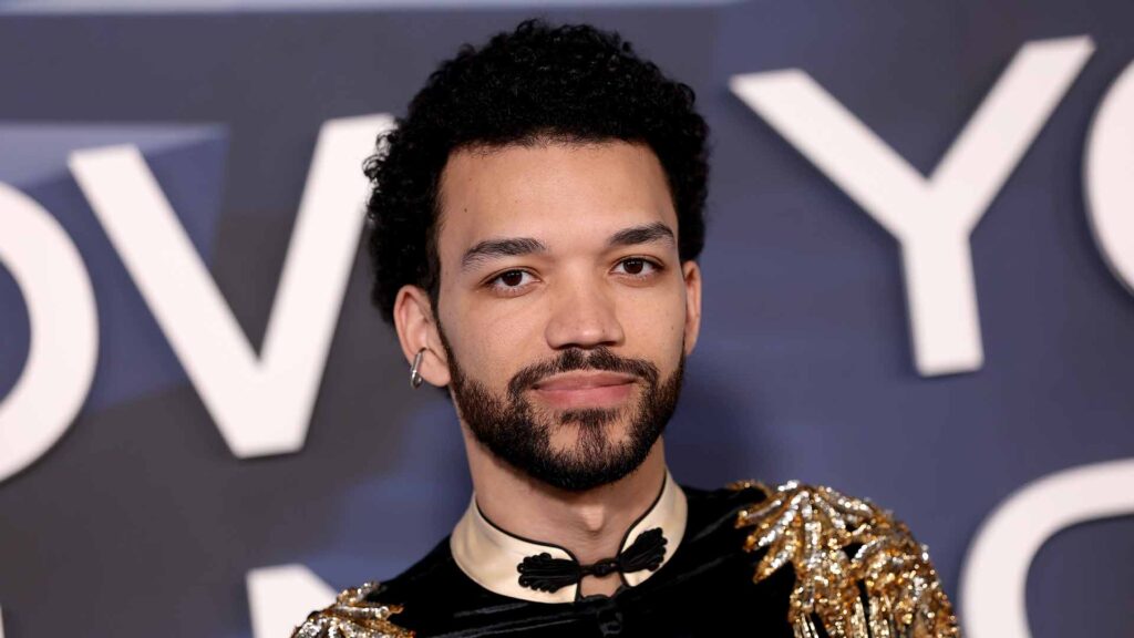 NEW YORK, NEW YORK - NOVEMBER 10: Justice Smith attends Lionsgate's 