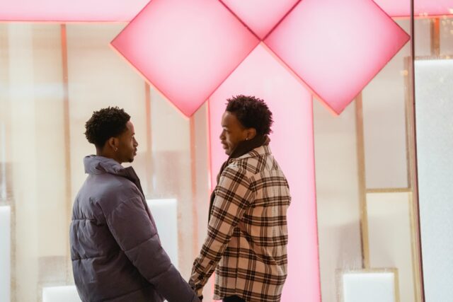 Queer dating prioritizes consent, communication, and authenticity. Here are five lessons straight dating culture could learn — according to experts.