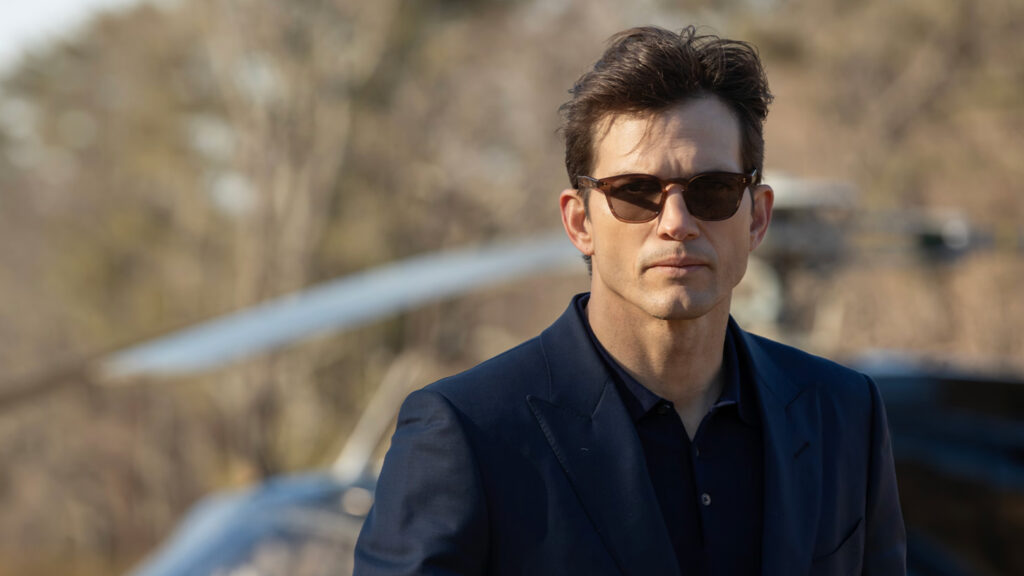 Ashton Kutcher in The Beauty (Photo: FX)