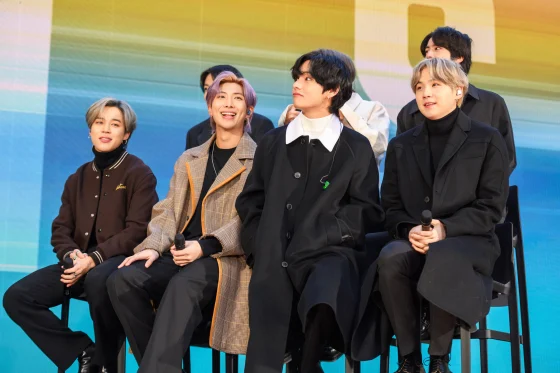 BTS reunites for a live Netflix comeback from Seoul and a feature documentary exploring their return, new album ARIRANG, and world tour.