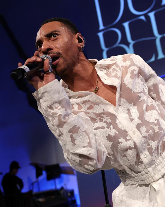 Durand Bernarr performs during the 5th Annual A Night of Pride with GLAAD and NFL on February 06, 2026 in San Francisco, California. (Photo by Rich Polk/Getty Images for GLAAD)