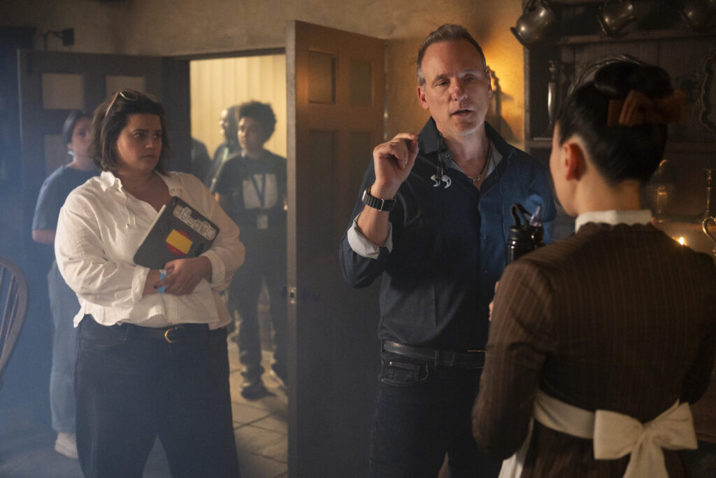 Bridgerton. Executive Producer/Direcrtor Tom Verica in episode 401 of Bridgerton. Cr. Liam Daniel/Netflix © 2025