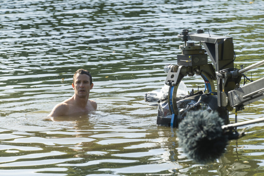 Bridgerton. Luke Thompson as Benedict Bridgerton in episode 403 of Bridgerton. Cr. Liam Daniel/Netflix © 2025