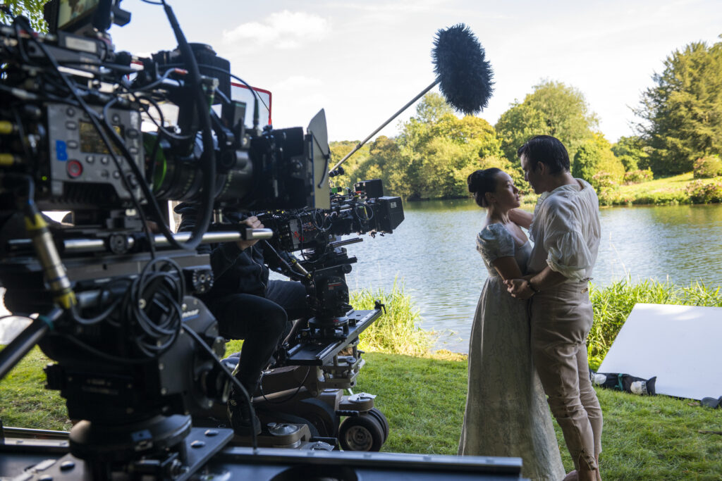 Bridgerton. (L to R) Yerin Ha as Sophie Baek, Luke Thompson as Benedict Bridgerton in episode 403 of Bridgerton. Cr. Liam Daniel/Netflix © 2025