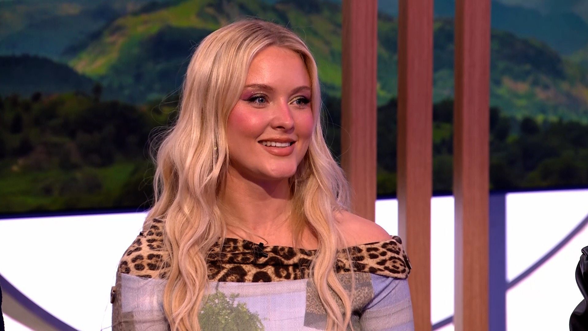 Zara Larsson Responds to Viral Abortion Joke Backlash: ‘Sorry, That’s Funny’ Zara Larsson Responds to Viral Abortion Joke Backlash: ‘Sorry, That’s Funny’