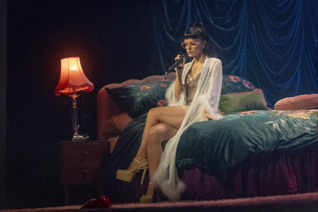 Lily Allen Performs West End Girl - Los Angeles