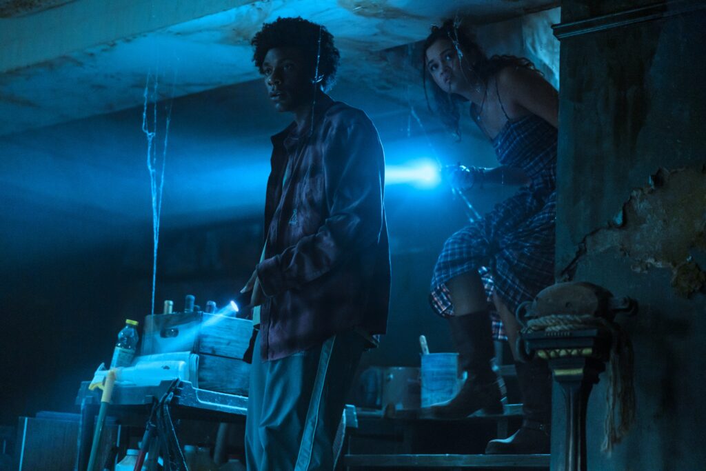 Outer Banks. (L to R) Jonathan Daviss as Pope, Madison Bailey as Kiara in episode 505 of Outer Banks. Cr. Jackson Lee Davis/Netflix © 2026