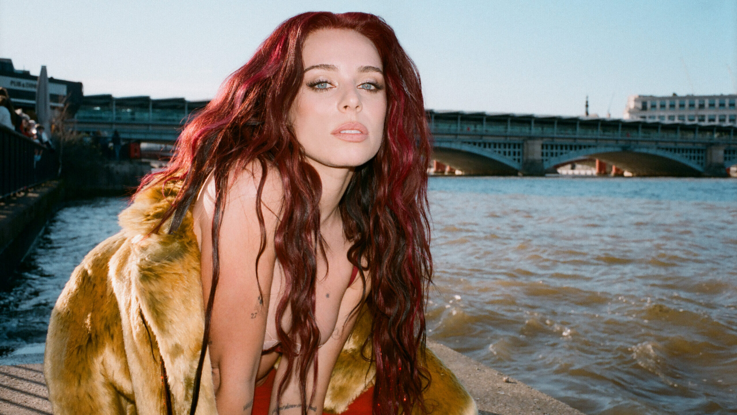 Rose Gray’s ‘Club To Your Arms’ Is The Summer Pop Escape We Needed Rose Gray’s ‘Club To Your Arms’ Is The Summer Pop Escape We Needed