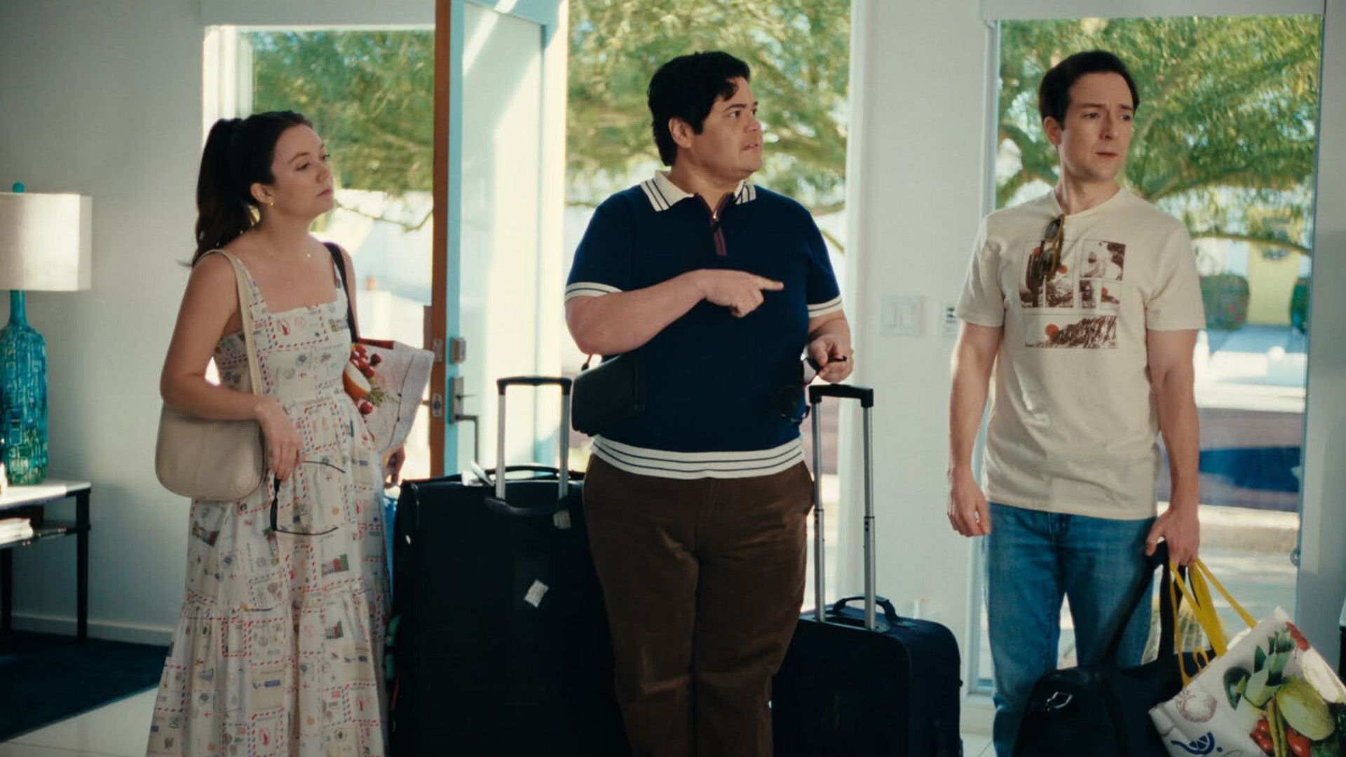 Harvey Guillén Crashes a Palm Springs Getaway in ‘That Friend’