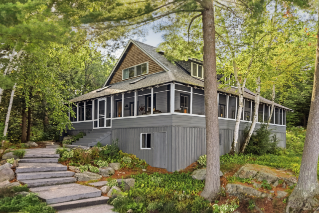 Experience the real-life 'Heated Rivalry' Muskoka retreat on Airbnb. Book limited fall stays at Gordon Bay Cottage starting September 15 for $180 CAD a night.