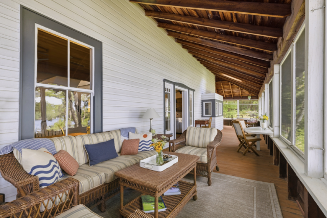 Experience the real-life 'Heated Rivalry' Muskoka retreat on Airbnb. Book limited fall stays at Gordon Bay Cottage starting September 15 for $180 CAD a night.